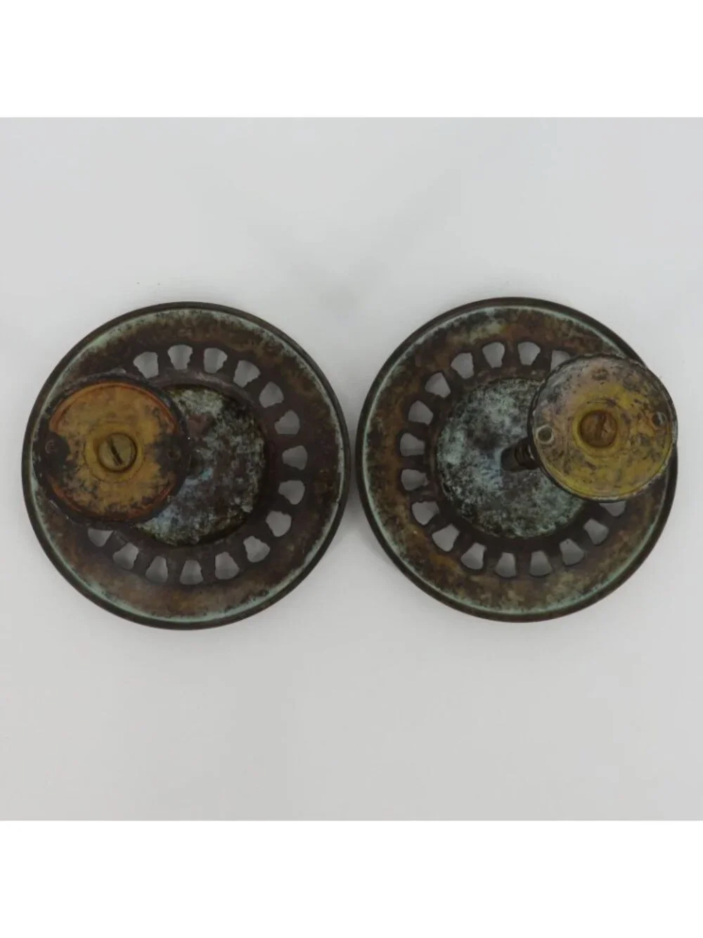 VTG Set of 2 Metal Patina Round Ornate Medallion Curtain Tiebacks Holdbacks